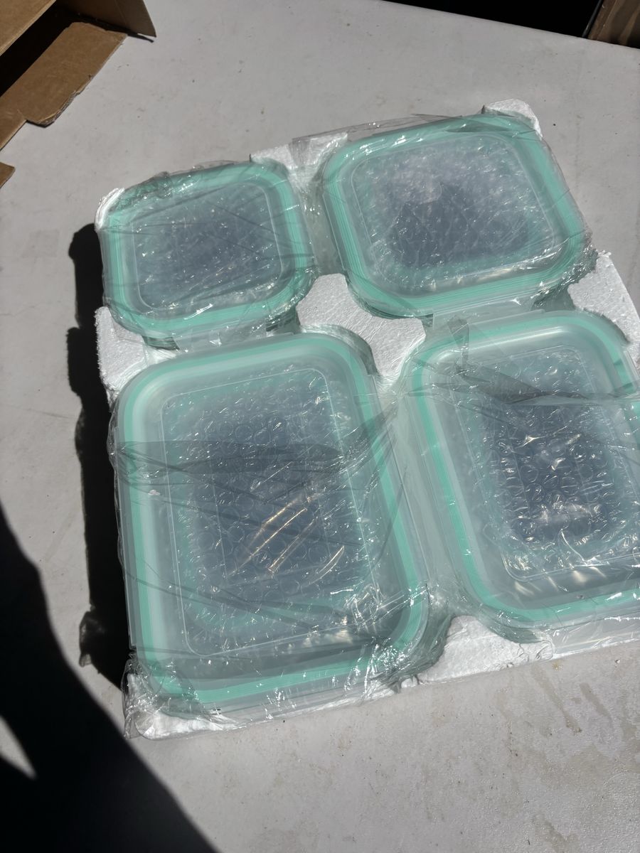 Glass Food Storage Containers w/ Locking Lids