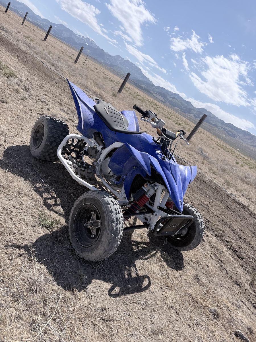 Yfz450r title in hand