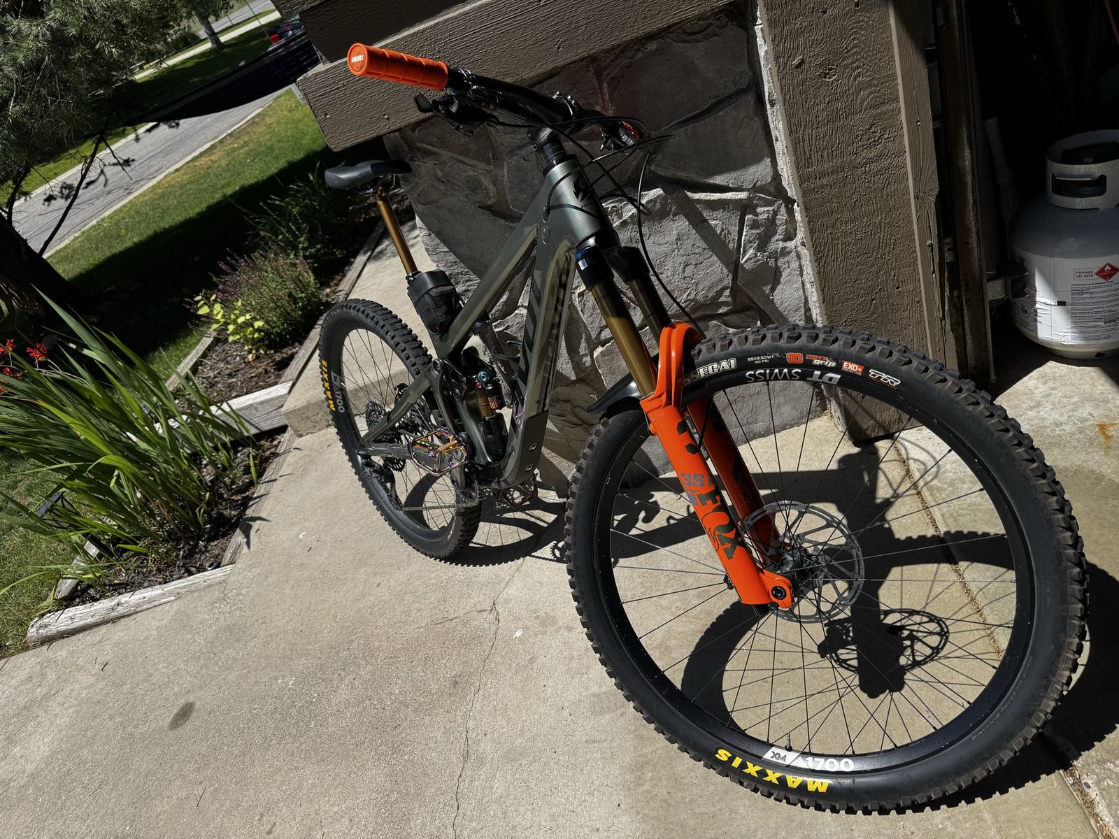 2023 Pivot Firebird