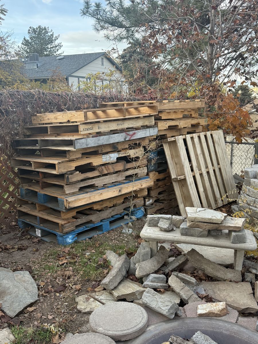 Free Pallets