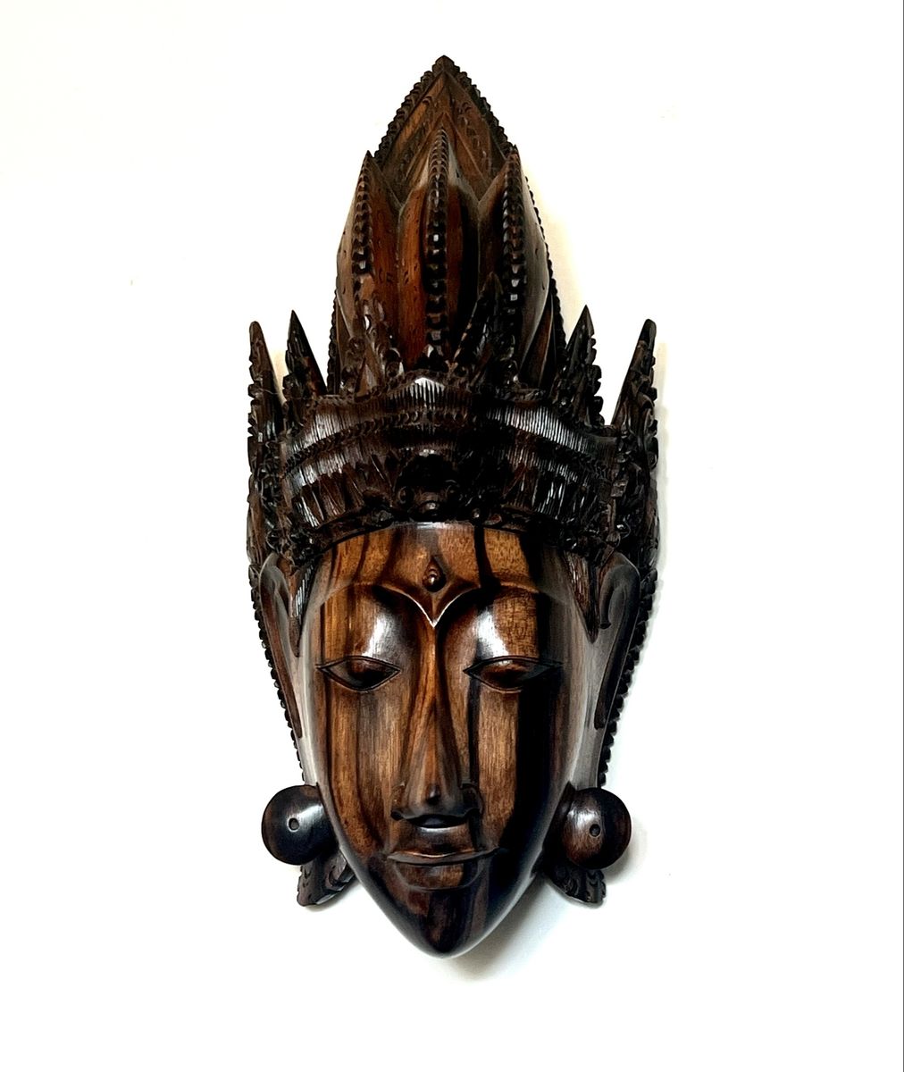 Main image 3