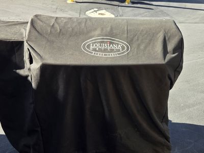 Louisiana Black label pellet smoker