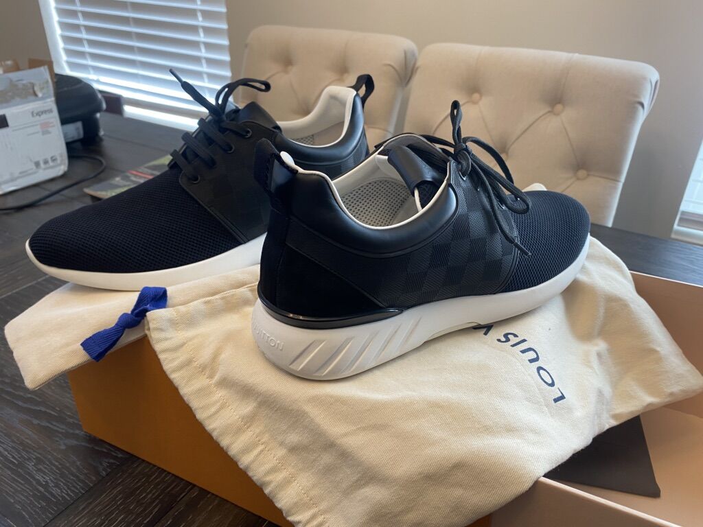 louis vuitton tennis shoes men US 9.5 UK 8.5