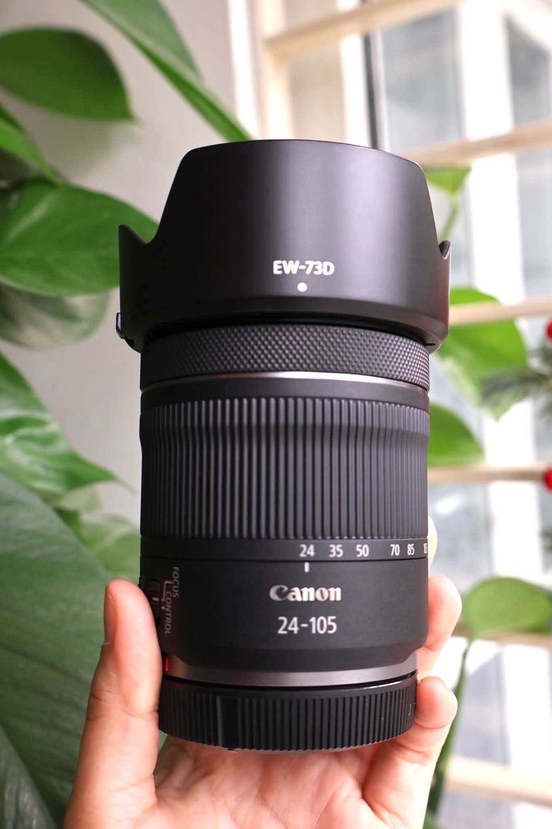Canon rf 24-105mm stm F4-7.1 with eos R6 camera