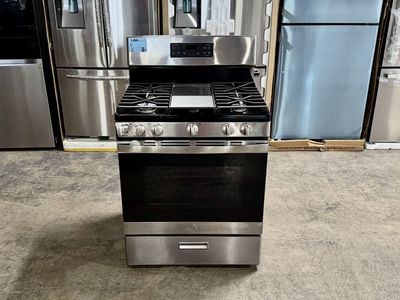 GE FREESTANDING GAS RANGE WITH STEAM CLEAN