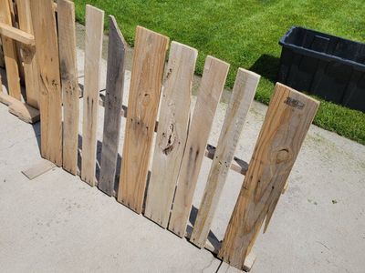 fencing made out of pallets