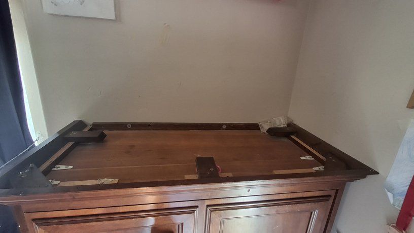 Main image 3
