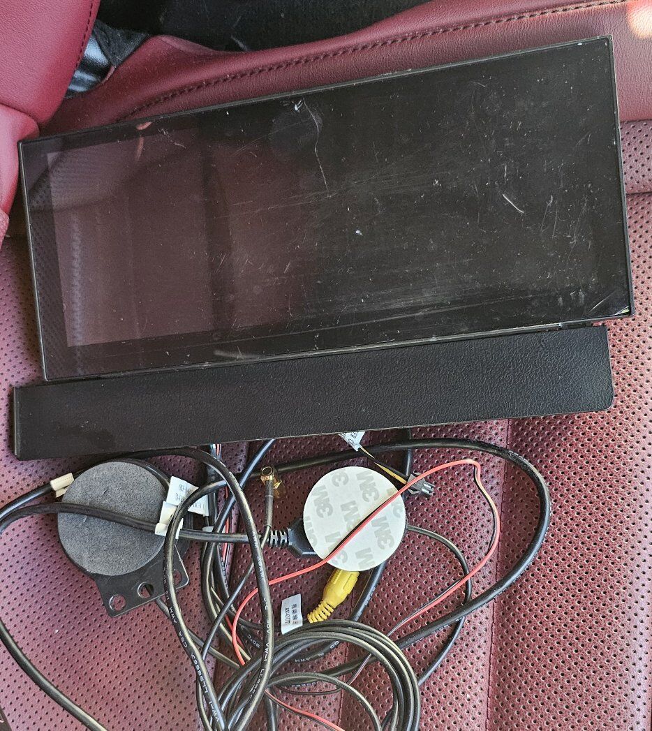 Hamilton car play radio