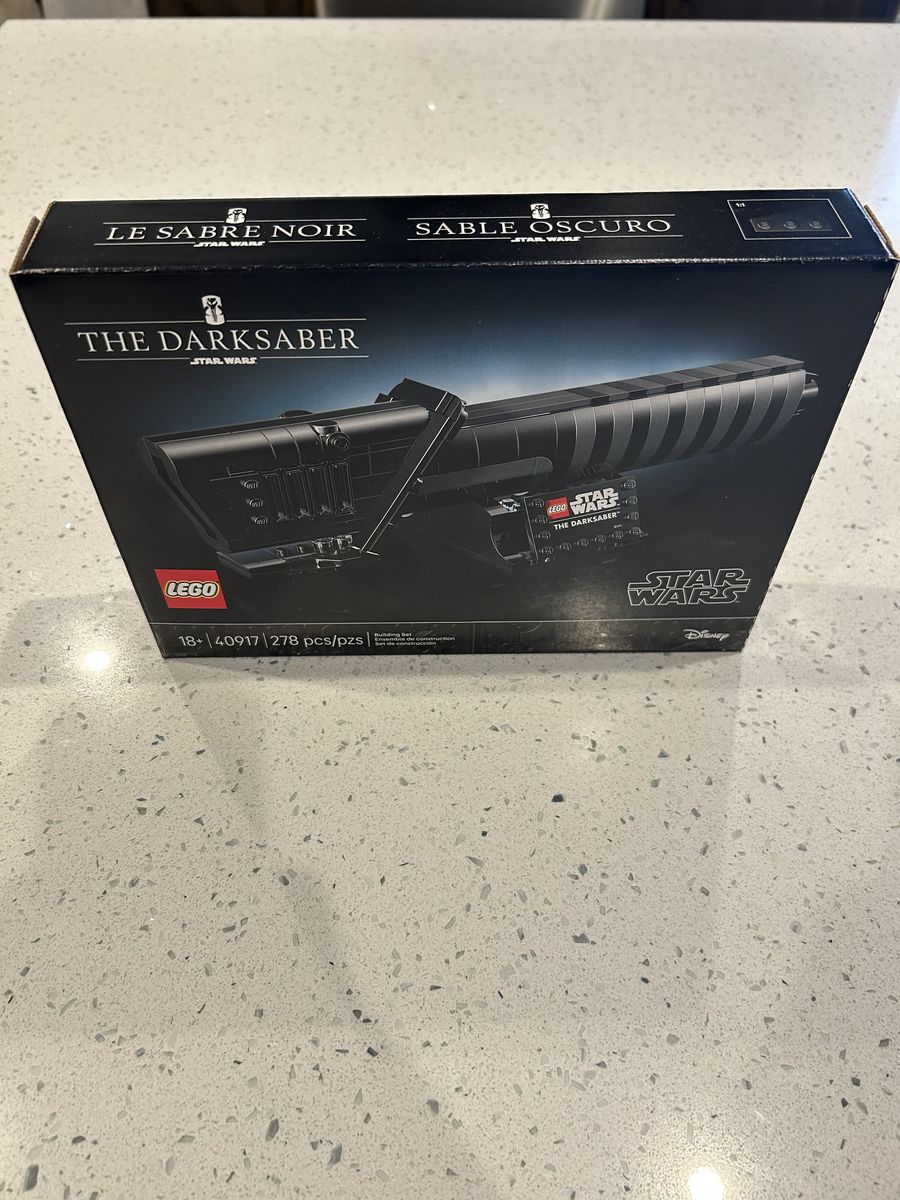 Lego Star Wars Darksaber GWP