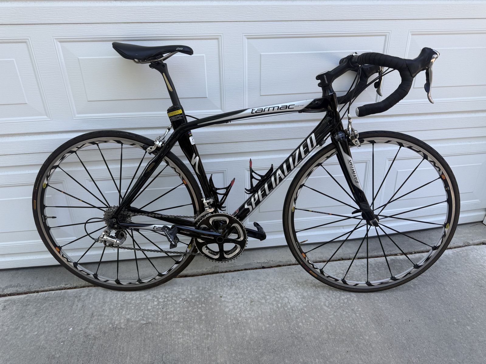 Specialized Tarmac Comp Carbon Fiber Road Bike