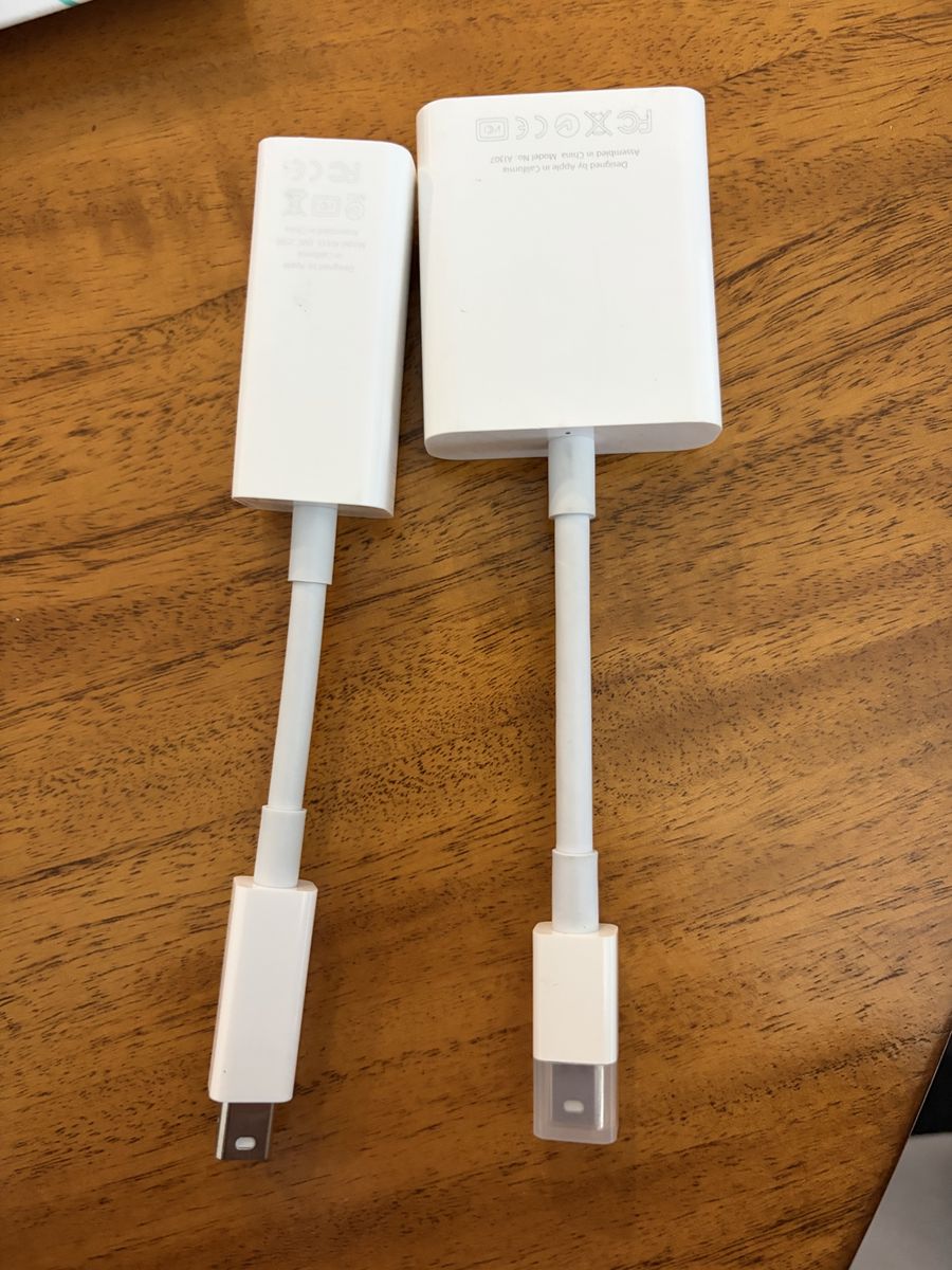 Apple Ethernet & VGA adaptors