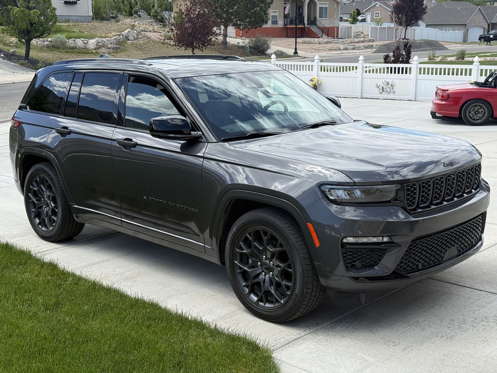 2025 Jeep Grand Cherokee Summit Reserve