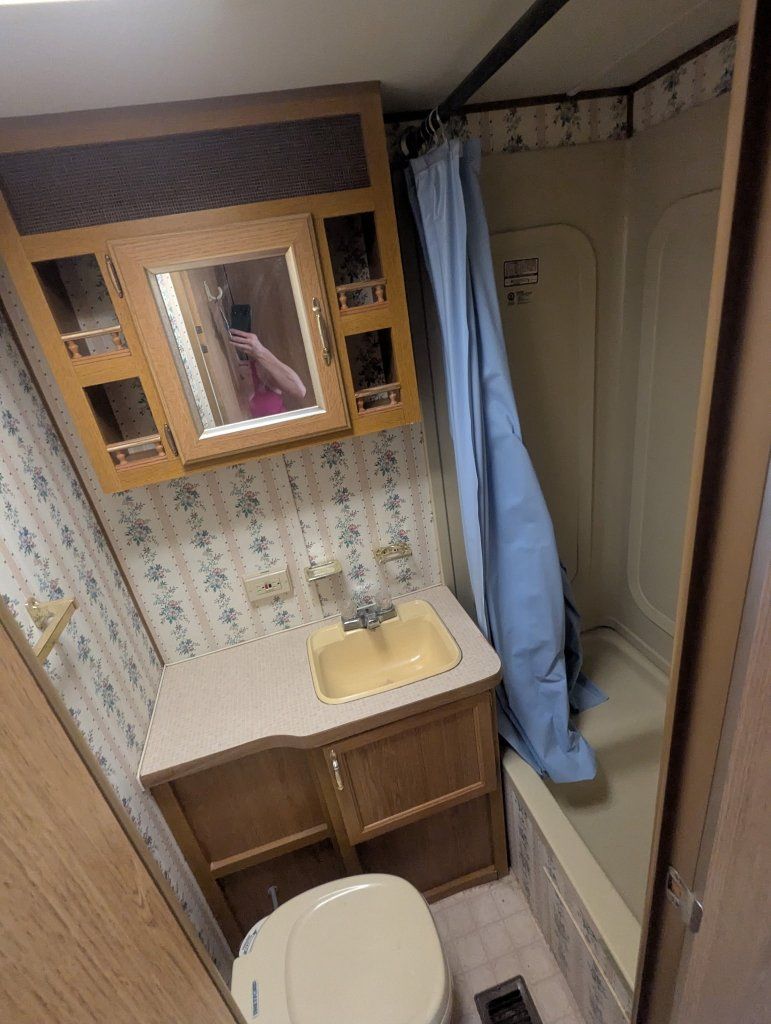 Main image 4