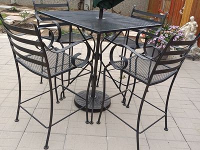 Patio Outdoor Bistro Set - Rod Iron Table and Chairs
