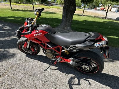 2008 DUCATI HYPERMOTARD 1100