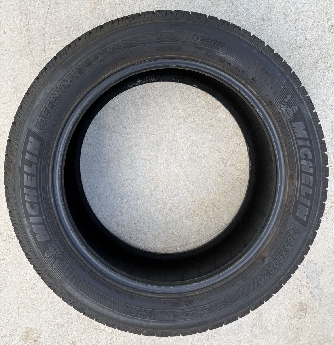 Michelin Defender LTX M/S 265/50R20