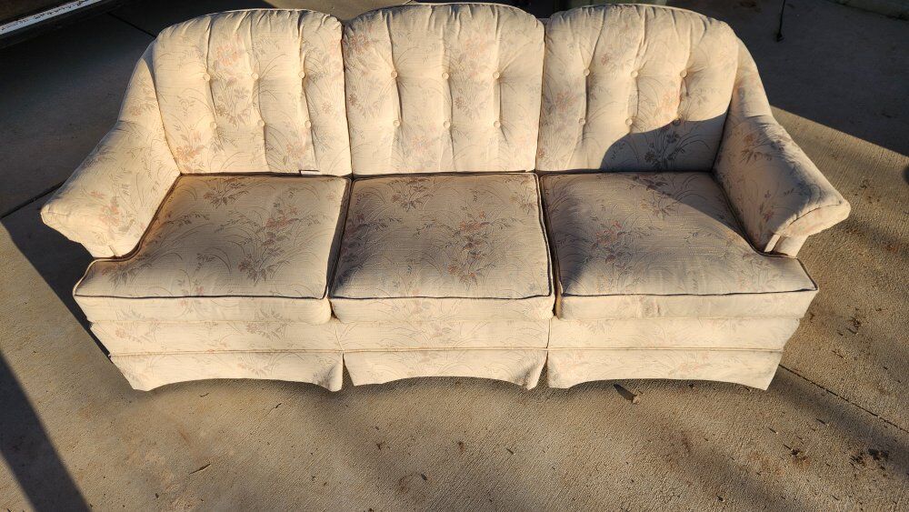 Sklar-Peppler Vintage couch set