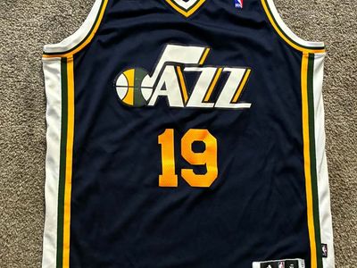 Adidas Utah Jazz Raja Bell Vintage #19 NBA Jersey Size XL