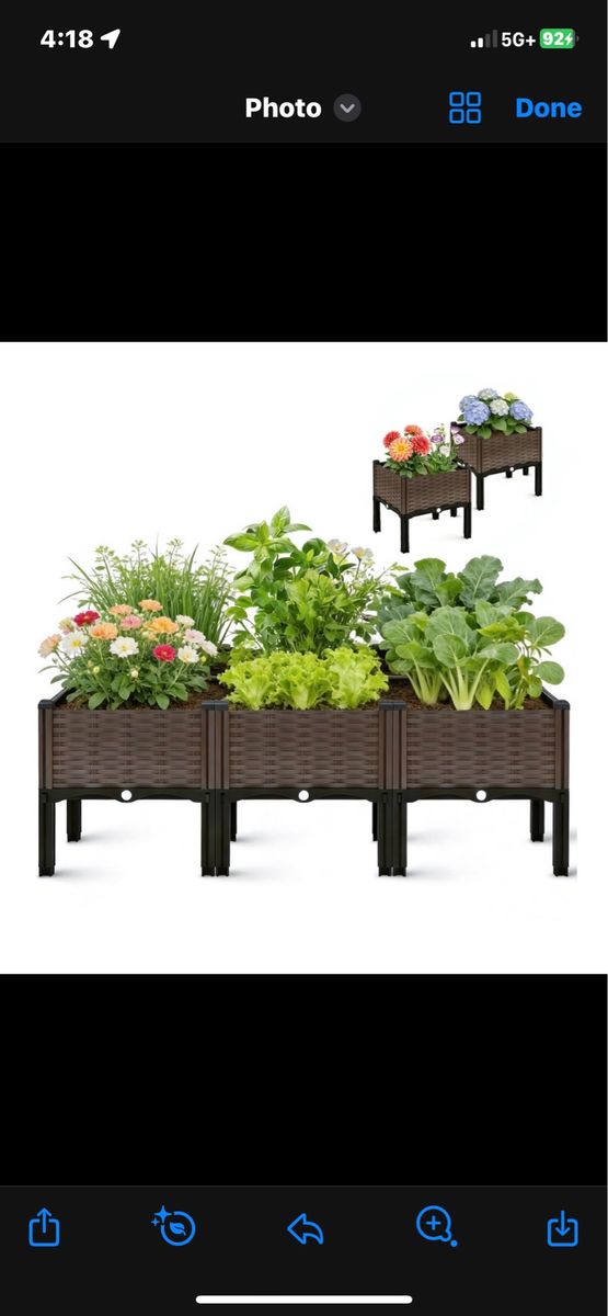 Raised garden box set