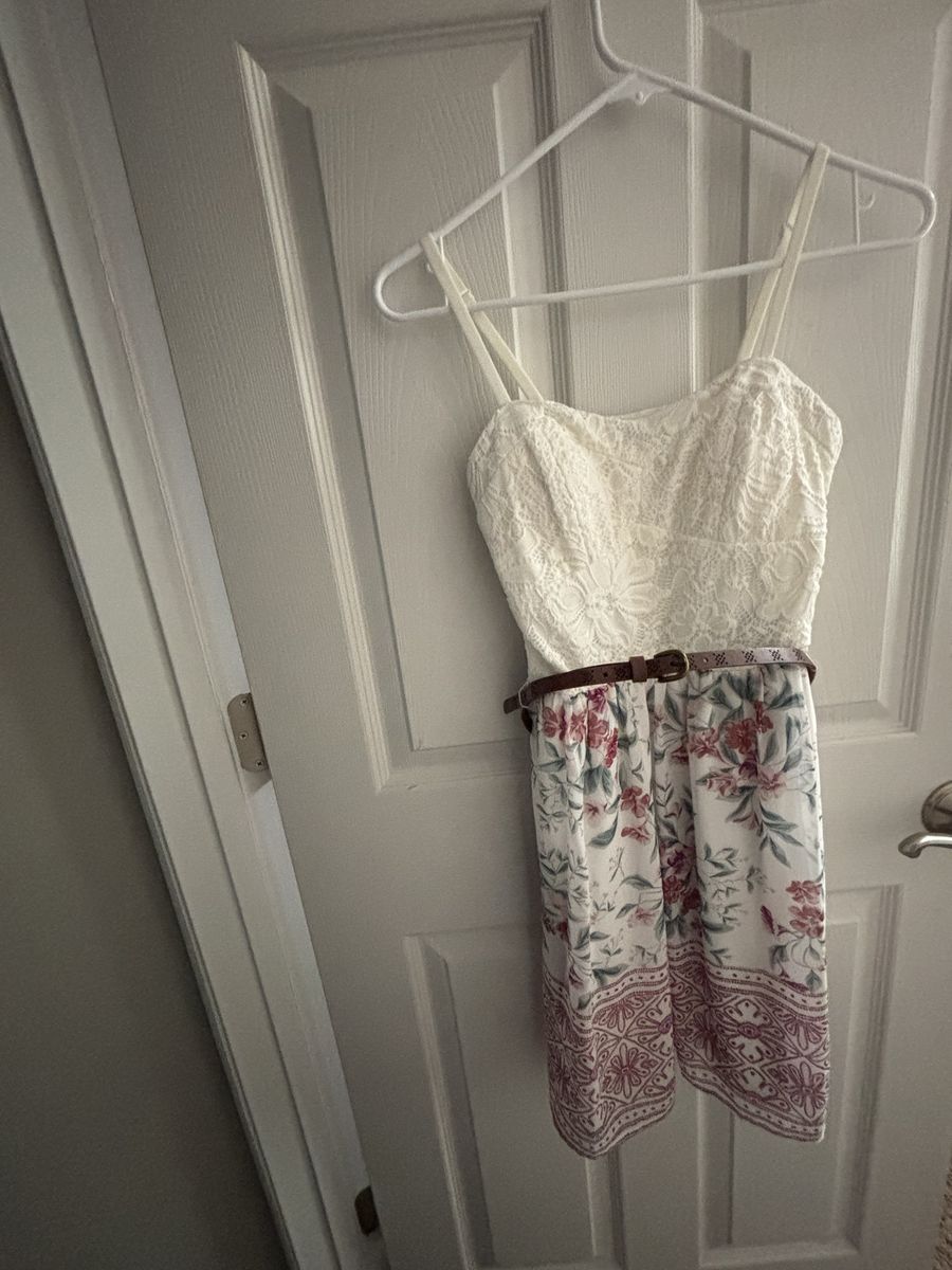 White Lace Floral Sundress with Brown Belt - Size Small