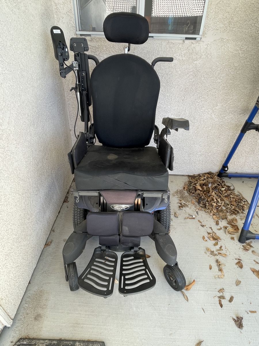 Quickie QM-710 Power Wheelchair