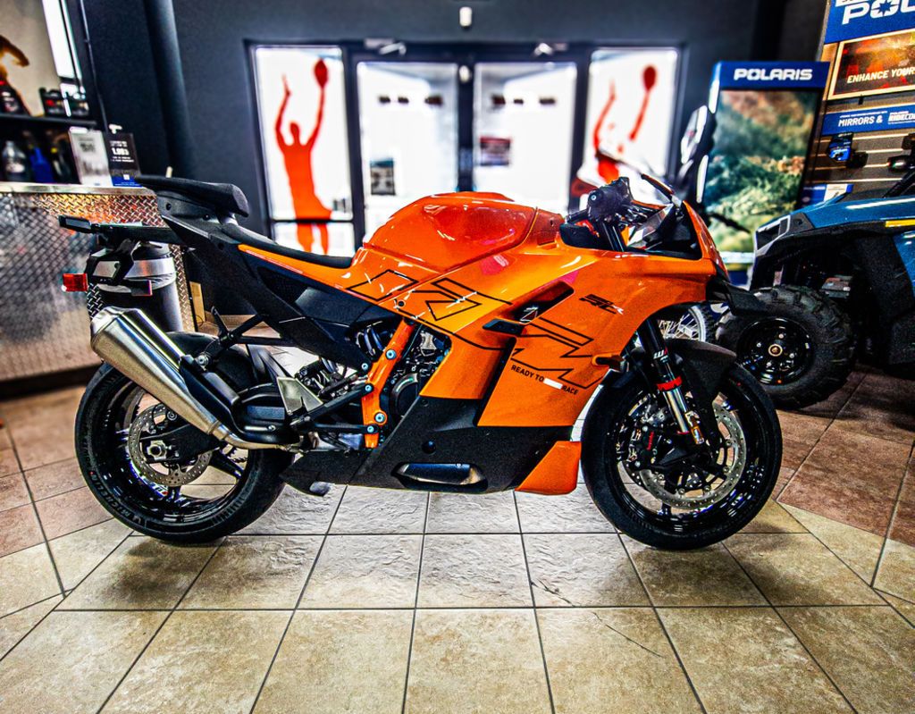 2026 KTM 990 RC R