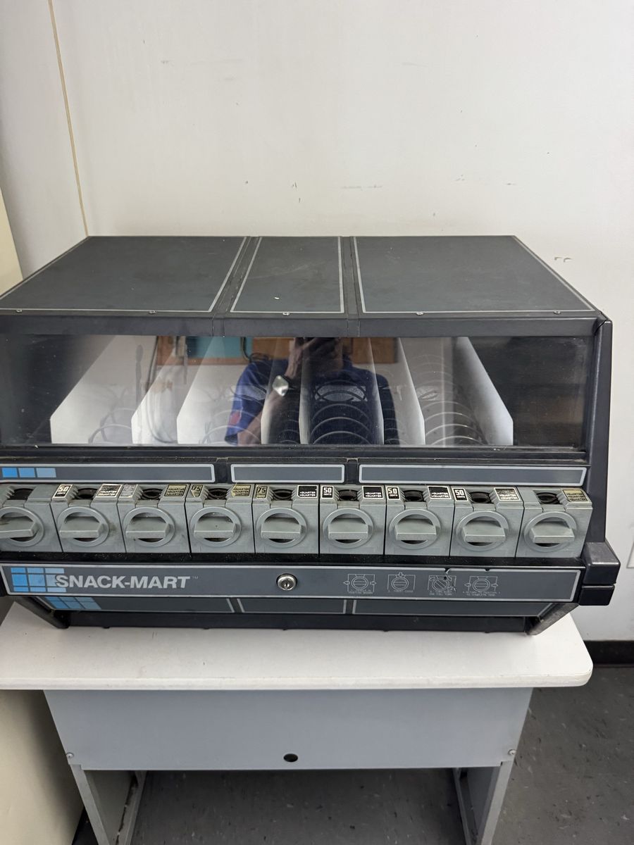Snack-Mart 8-Column Countertop Vending Machine - Vintage Manual Snack Dispenser
