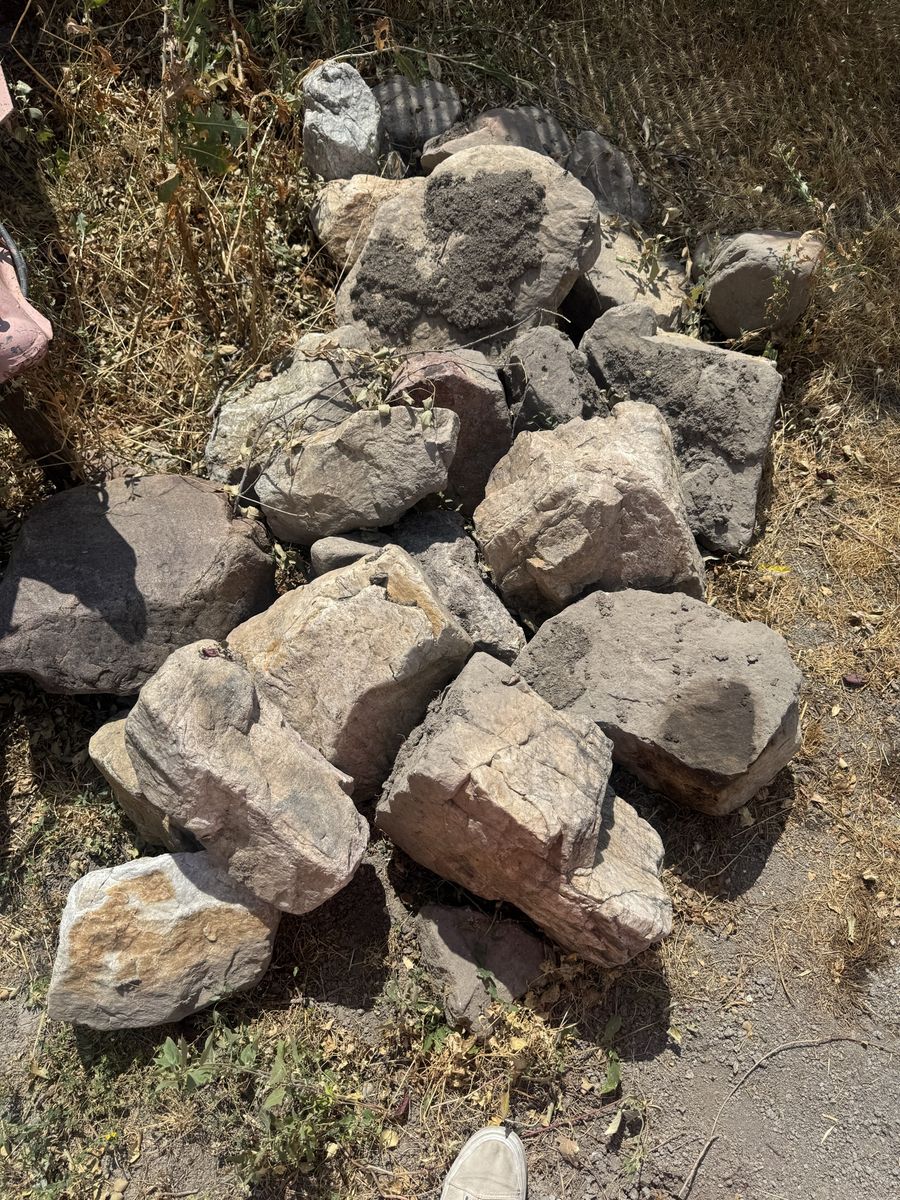 Assorted Landscaping Rocks - Local Pickup Only (20+ Available)