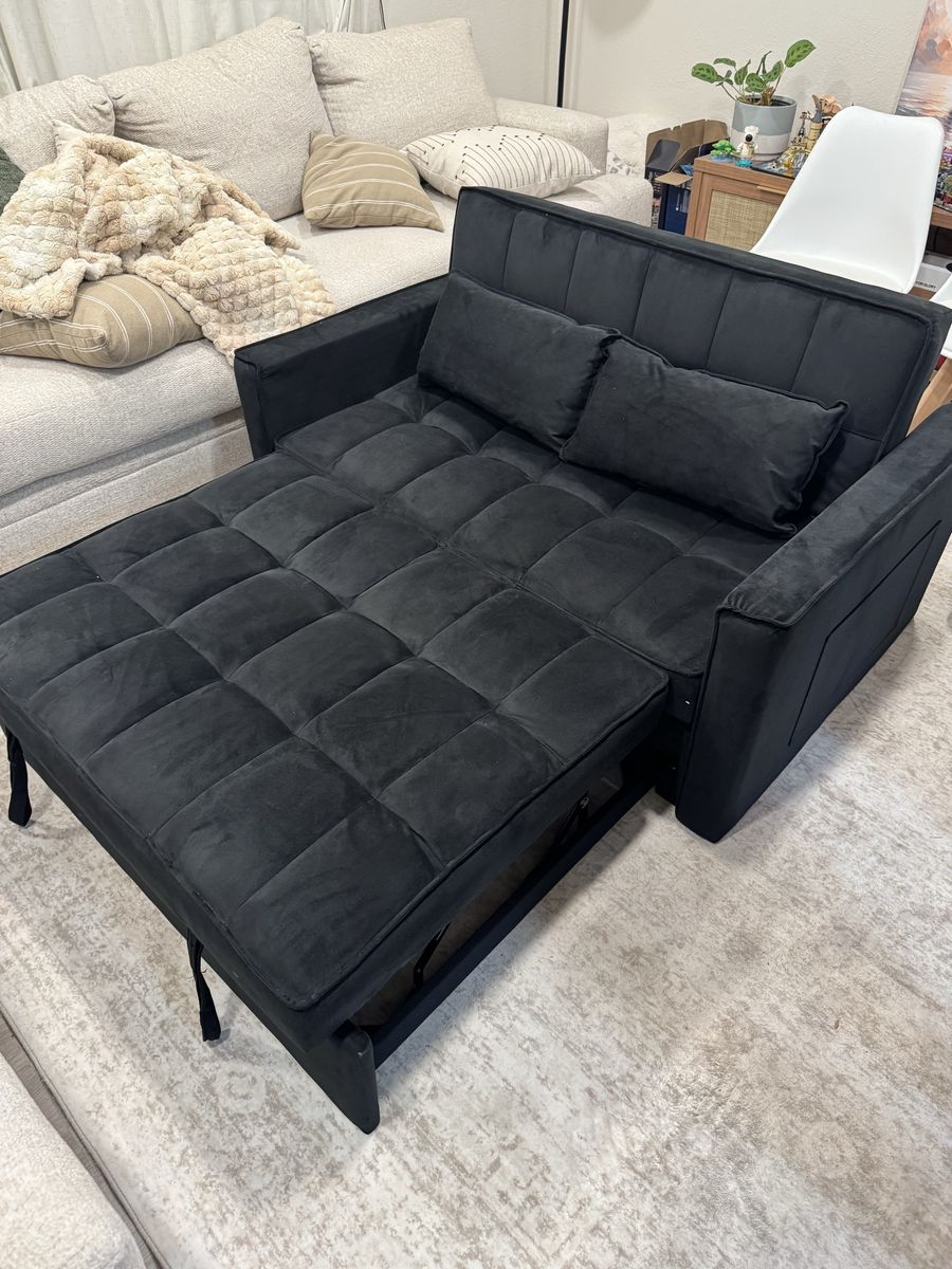 BRAND NEW 3-in-1 Pullout Bed Couch