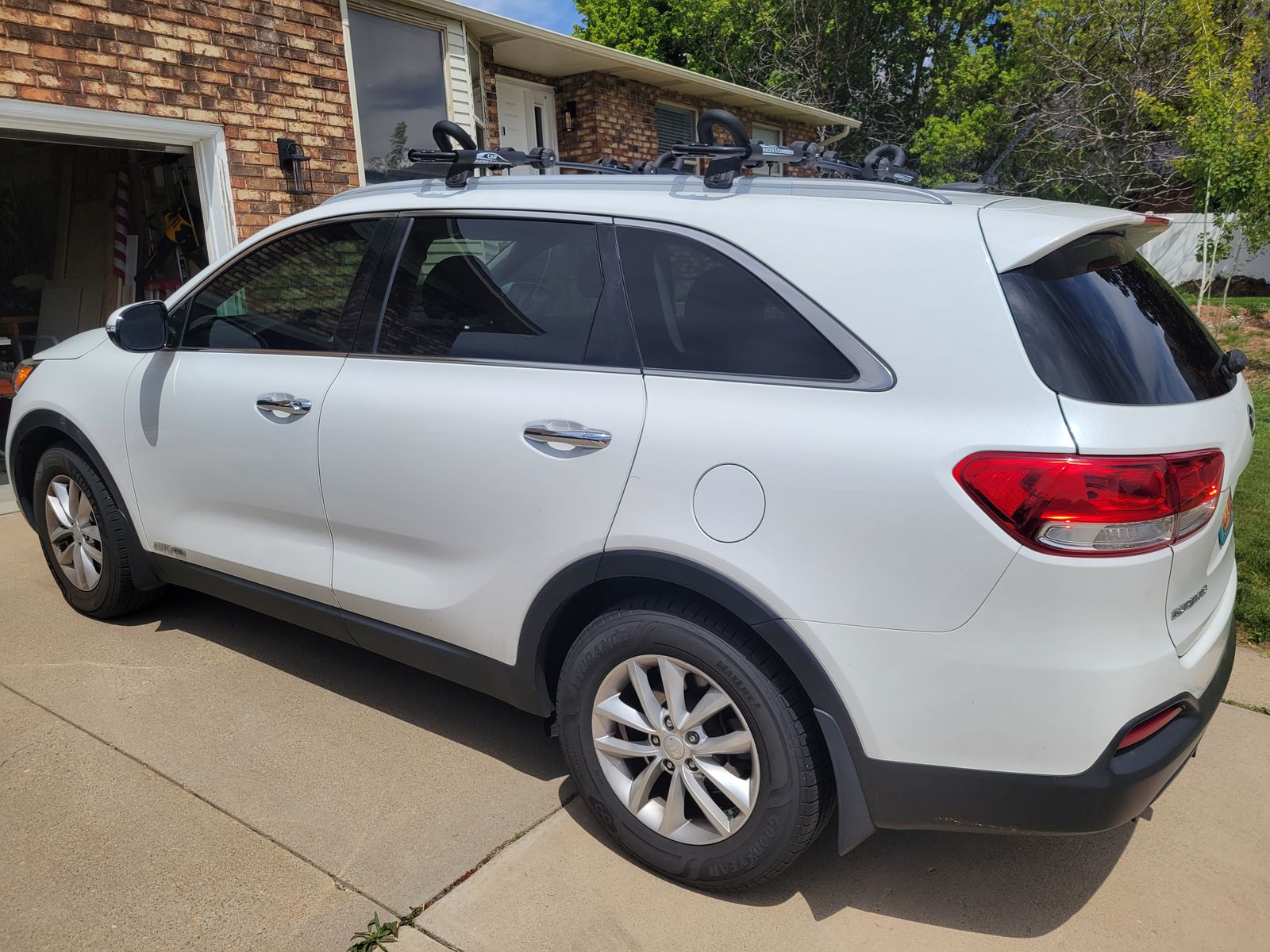 2018 KIA SORENTO LX V6