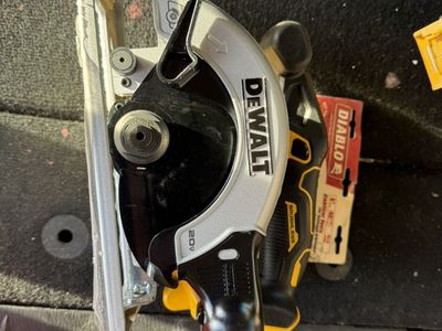 Brand New Dewalt Skillsaw 61/2 W/diablo Blade