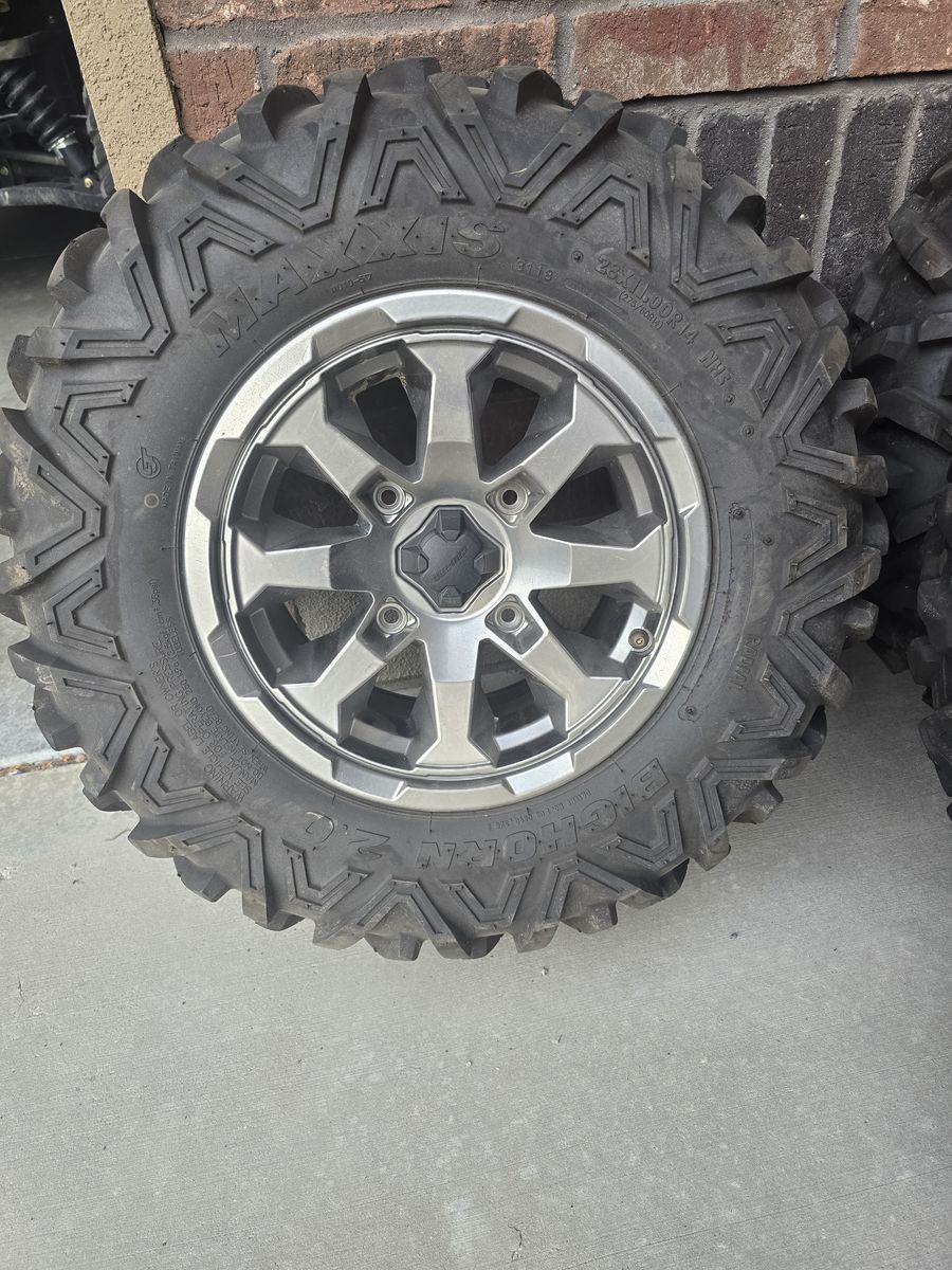 Can AM Lone Star Tires and Rims