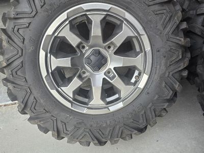 Can AM Lone Star Tires and Rims