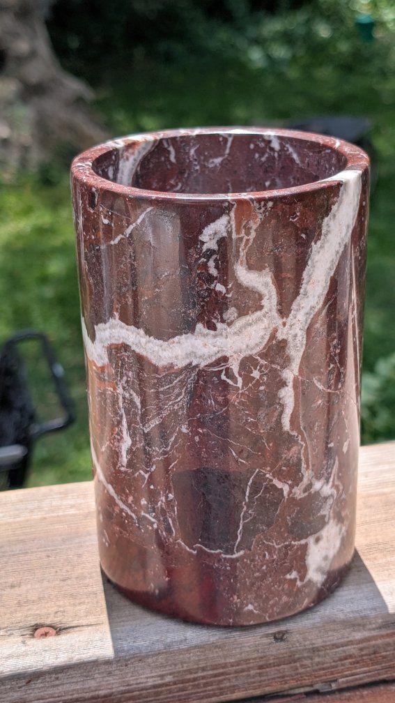 Main image 2