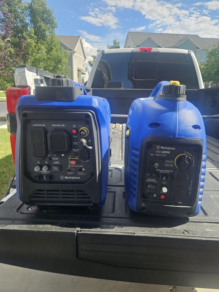 Westinghouse iGen2500 Portable Inverter Generator and iGen2200
