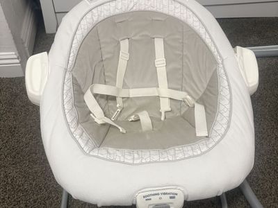 Graco DuetConnet LX Baby Swing & Bouncer