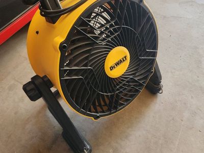 16 Inch Dewalt Jobsite Industrial High-Velocity Air Mover Floor Fan