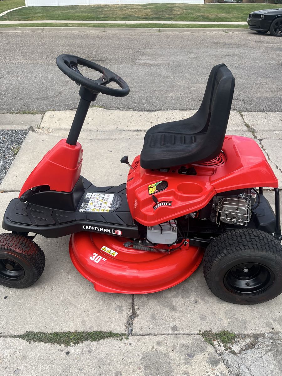 Craftsman R110 30" Riding Lawn Mower - Red, Compact & Efficient