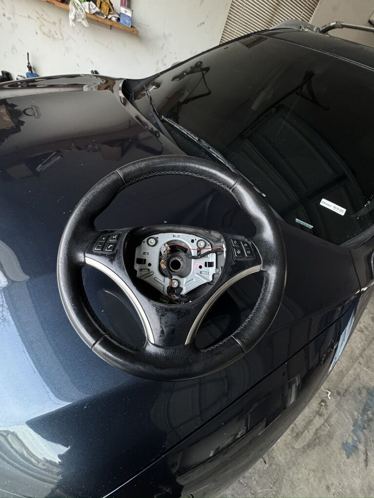 Bmw E9x,E8x Steering Wheel