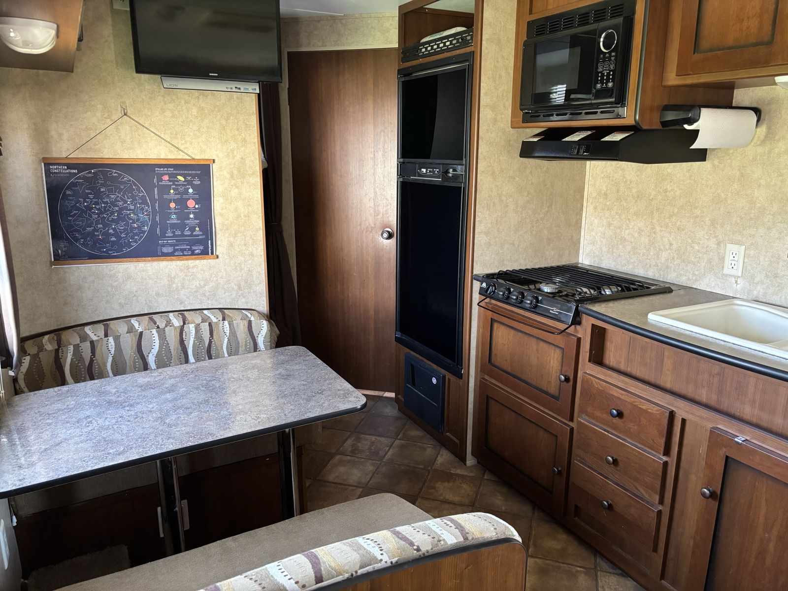 Main image 11