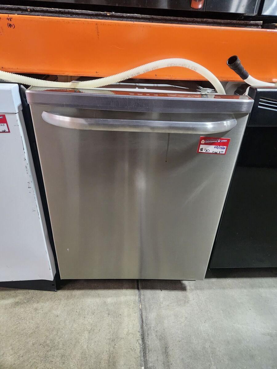 NICE FRIGIDAIRE STAINLESS STEEL DISHWASHER! W-WARRANTY