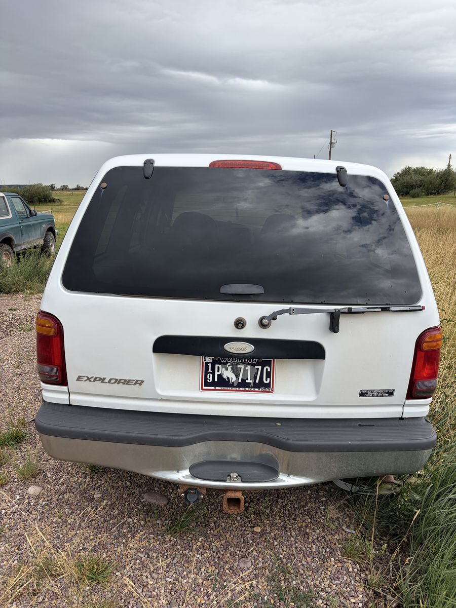 Main image 6