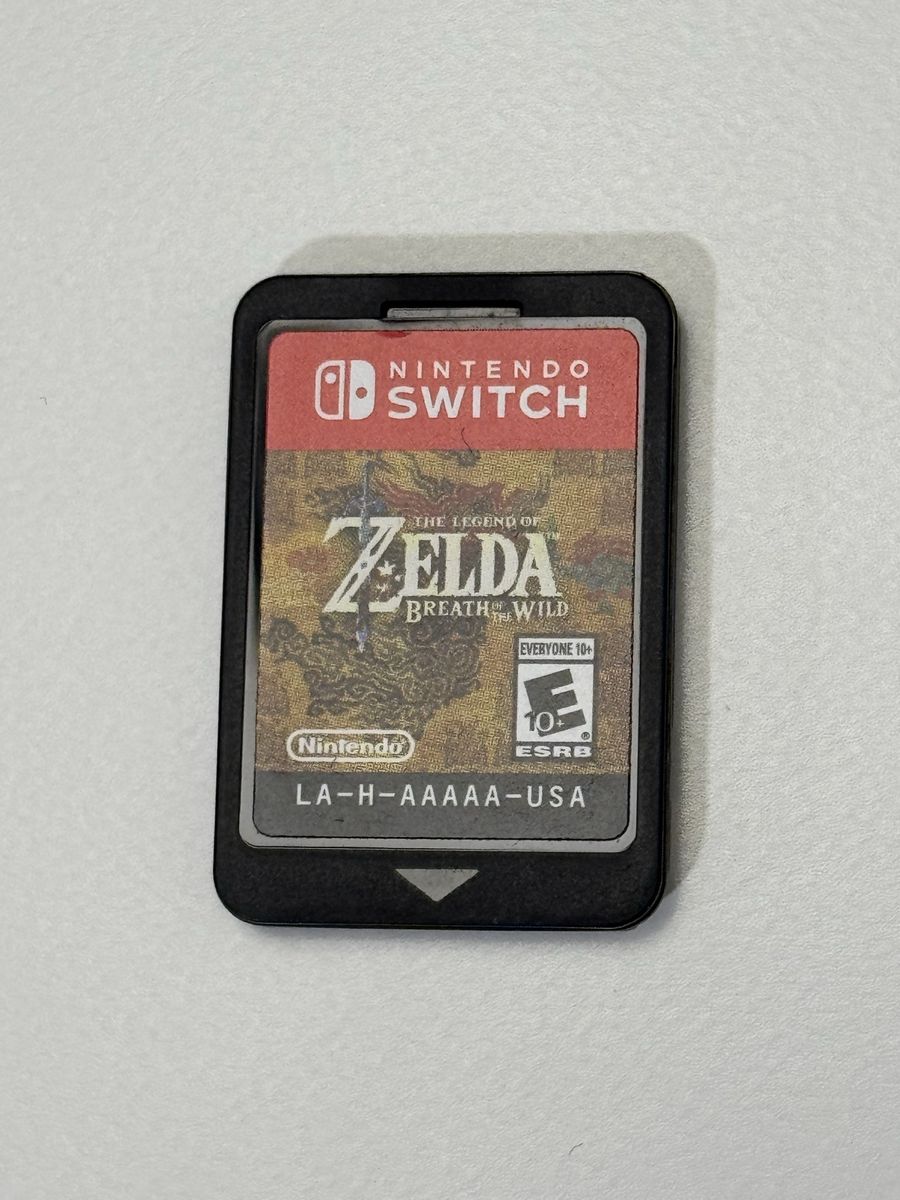 Nintendo Switch Game / Zelda Breath of the Wild / Good Condition 