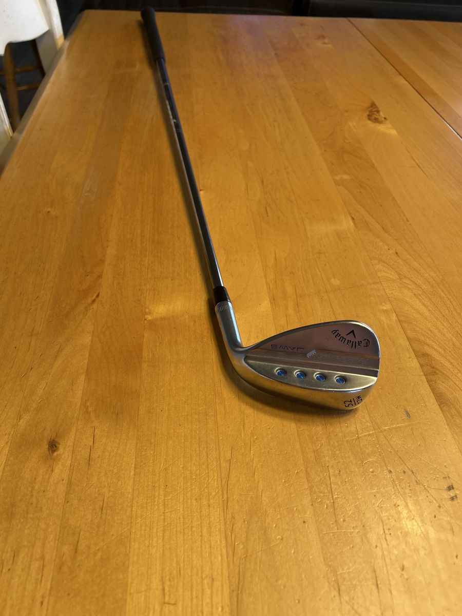 Callaway jaws  52 degree wedge