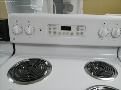 White Coil Top Stove~Excellent Working Condition~Tested and Guaranteed