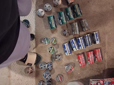 Grizzly & Cougar chewing tobacco, Logs and singles
