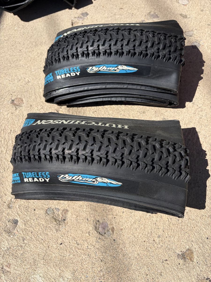 NEW Pair: (2) Hutchinson Python 2 Tubeless Ready 29x2.10 Tires