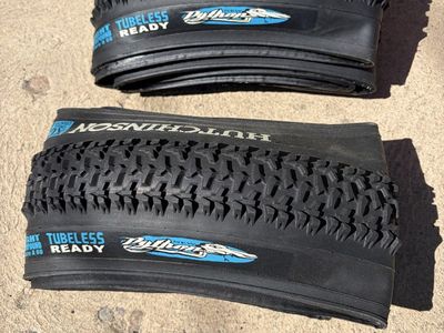 NEW Pair: (2) Hutchinson Python 2 Tubeless Ready 29x2.10 Tires