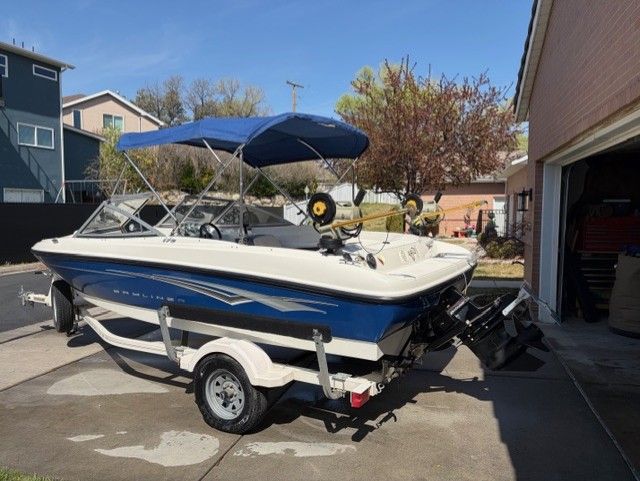 Beautiful 2004 Bayliner 175