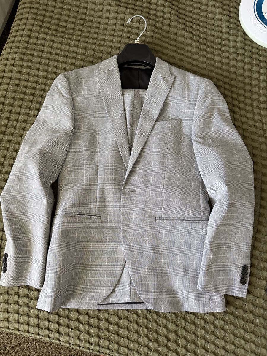 Men’s suits